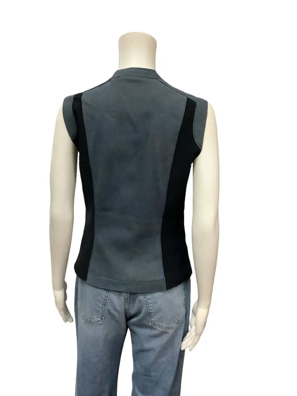 Elie Tahari Jacket Vest Size: S